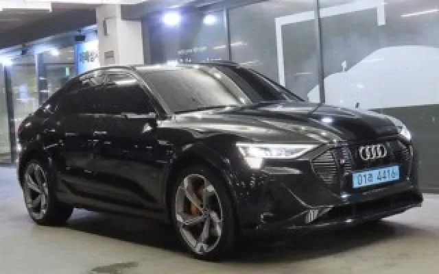 카카오카 중고차매매사이트 e-트론 S 스포트백 매물 사진 3 - 2024/12 31,245km